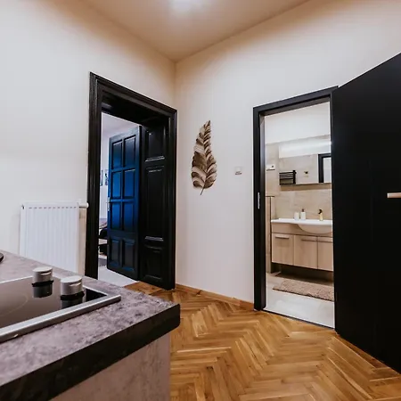 Soho Apartment *